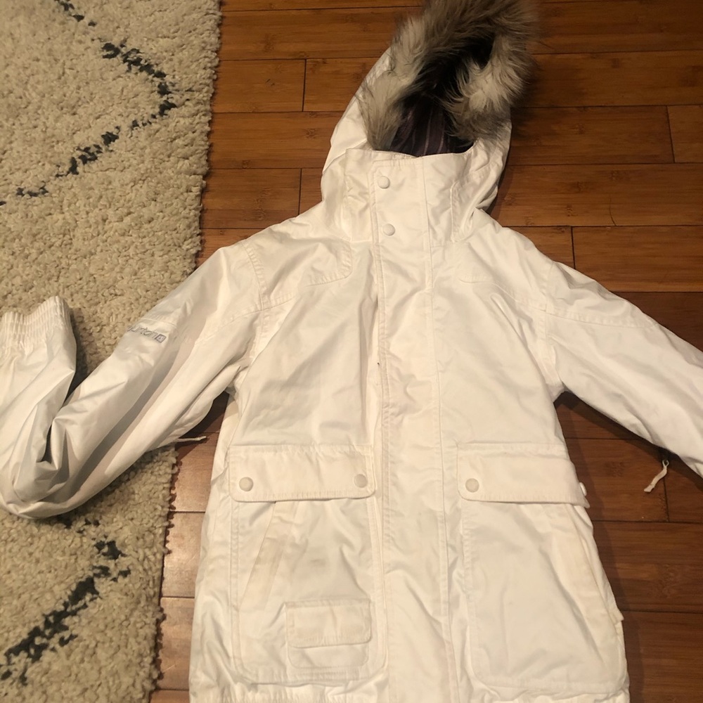 Burton White Snowboard Jacket w/ Faux Fur Hood